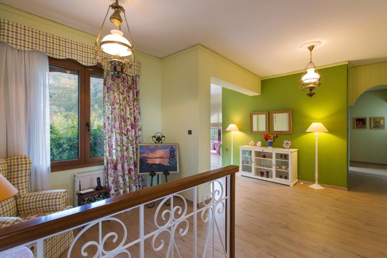 Beachfront Family Villa Katerina With Private Pool, Playground, Bbq & Amazing Sea Views! Petres  Экстерьер фото