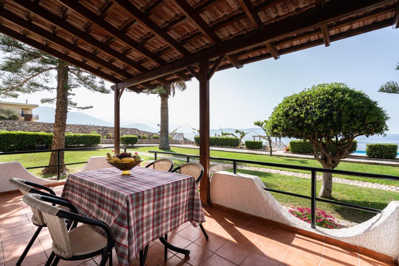 Beachfront Family Villa Katerina With Private Pool, Playground, Bbq & Amazing Sea Views! Petres  Экстерьер фото