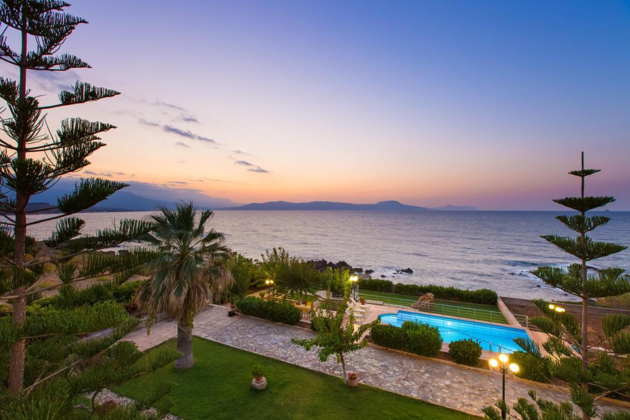Beachfront Family Villa Katerina With Private Pool, Playground, Bbq & Amazing Sea Views! Petres  Экстерьер фото