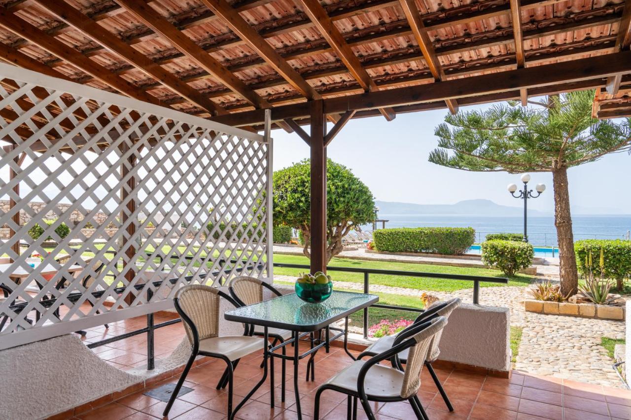 Beachfront Family Villa Katerina With Private Pool, Playground, Bbq & Amazing Sea Views! Petres  Экстерьер фото